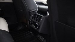 2023 (73) LAND ROVER DISCOVERY 3.0 D300 Metropolitan Edition 5dr Auto 5579683