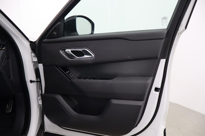 2023 (23) LAND ROVER RANGE ROVER VELAR 2.0 D200 MHEV Dynamic SE 5dr Auto 5532350