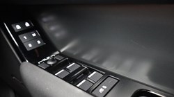 2023 (23) LAND ROVER RANGE ROVER VELAR 2.0 D200 MHEV Dynamic SE 5dr Auto 5532376