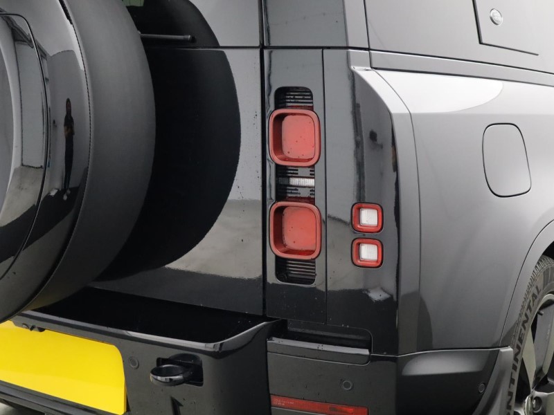2023 (73) LAND ROVER DEFENDER 3.0 D250 X-Dynamic HSE 90 3dr Auto 5530659