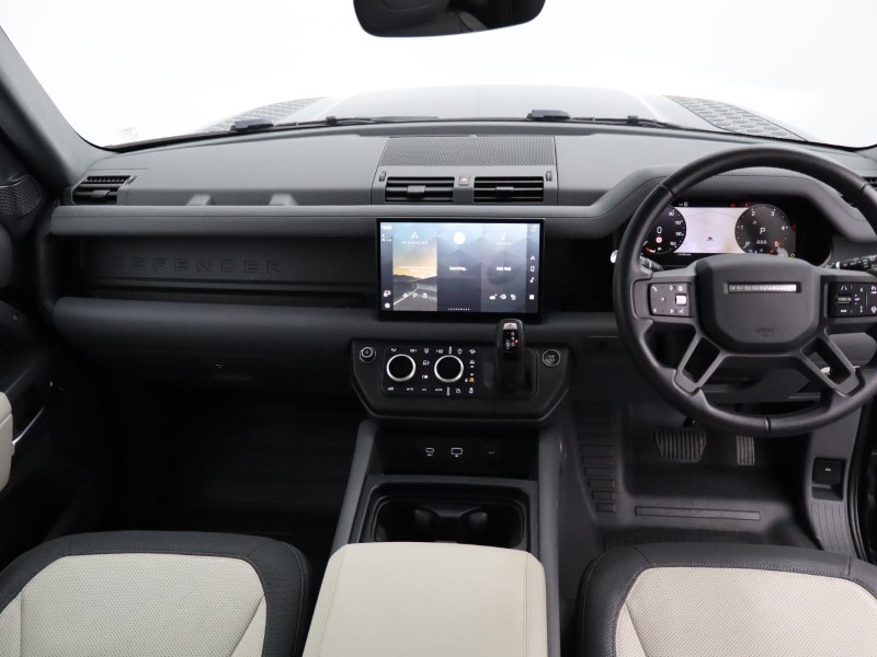 2023 (73) LAND ROVER DEFENDER 3.0 D250 X-Dynamic HSE 90 3dr Auto 5530681