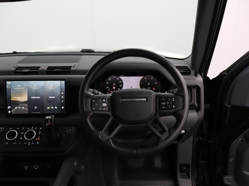2023 (73) LAND ROVER DEFENDER 3.0 D250 X-Dynamic HSE 90 3dr Auto 5530686