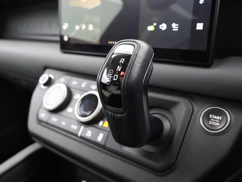 2023 (73) LAND ROVER DEFENDER 3.0 D250 X-Dynamic HSE 90 3dr Auto 5530698