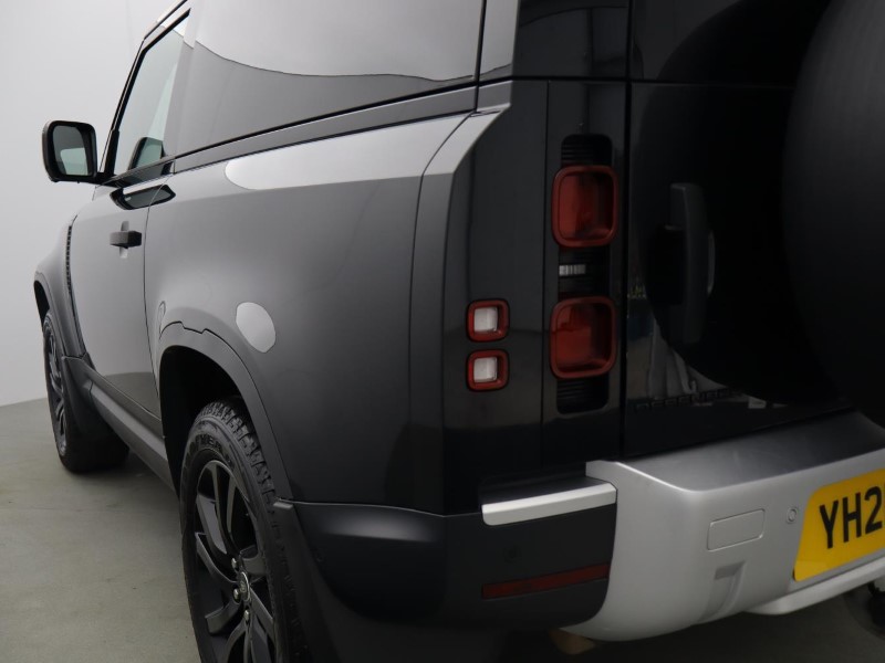 2021 (21) LAND ROVER COMMERCIAL DEFENDER 3.0 D200 Hard Top Auto [3 Seat] 5554838