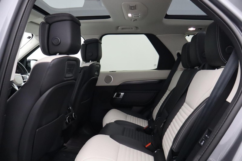 2025 (25) LAND ROVER DISCOVERY 3.0 D350 Metropolitan Edition 5dr Auto 5618199