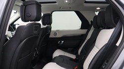 2025 (25) LAND ROVER DISCOVERY 3.0 D350 Metropolitan Edition 5dr Auto 5618199