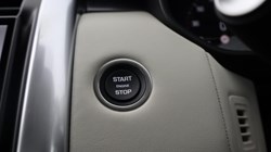 2025 (25) LAND ROVER DISCOVERY 3.0 D350 Metropolitan Edition 5dr Auto 5553669