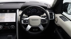 2025 (25) LAND ROVER DISCOVERY 3.0 D350 Metropolitan Edition 5dr Auto 5618210