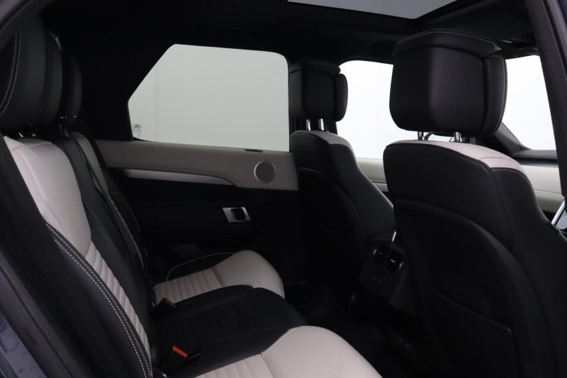 2024 (24) LAND ROVER DISCOVERY 3.0 D300 Dynamic HSE 5dr Auto 5582530