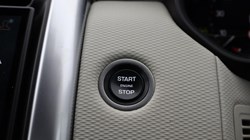 2024 (24) LAND ROVER DISCOVERY 3.0 D300 Dynamic HSE 5dr Auto 5582567