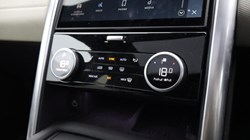 2024 (24) LAND ROVER DISCOVERY 3.0 D300 Dynamic HSE 5dr Auto 5582563