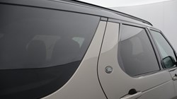 2024 (74) LAND ROVER DISCOVERY 3.0 D350 Dynamic HSE 5dr Auto 5598002