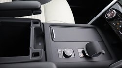 2024 (74) LAND ROVER DISCOVERY 3.0 D350 Dynamic HSE 5dr Auto 5598039