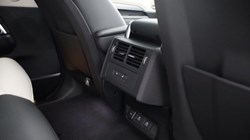 2024 (74) LAND ROVER DISCOVERY 3.0 D350 Dynamic HSE 5dr Auto 5598004