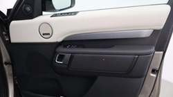 2024 (74) LAND ROVER DISCOVERY 3.0 D350 Dynamic HSE 5dr Auto 5598020
