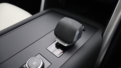 2025 (74) LAND ROVER DISCOVERY 3.0 D350 Dynamic HSE 5dr Auto 5546854