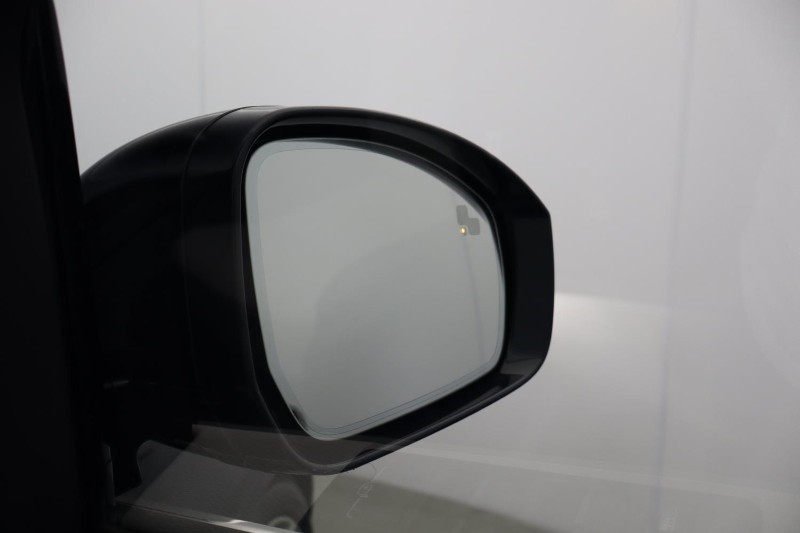 2025 (74) LAND ROVER DISCOVERY 3.0 D350 Dynamic HSE 5dr Auto 5546835