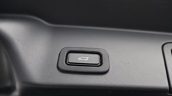 2019 (19) LAND ROVER RANGE ROVER EVOQUE 2.0 P250 R-Dynamic SE 5dr Auto 5541655