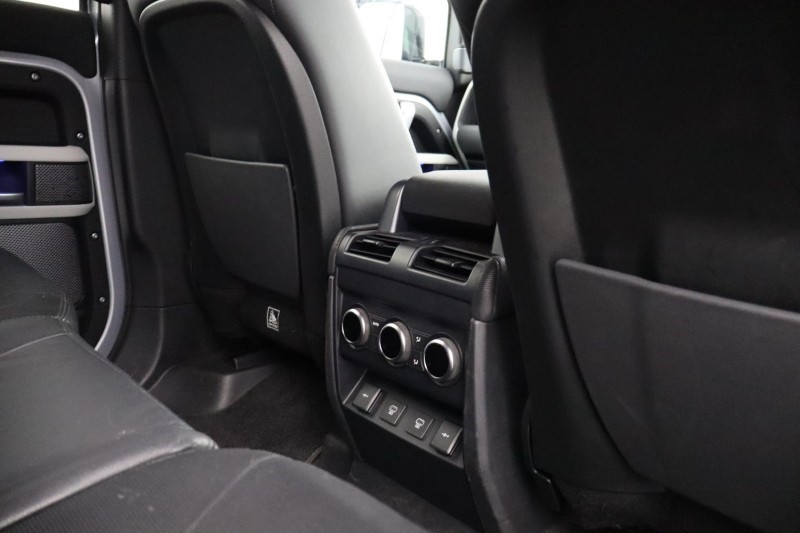 2021 (21) LAND ROVER DEFENDER 3.0 D250 X-Dynamic SE 110 5dr Auto [7 Seat] 5557553