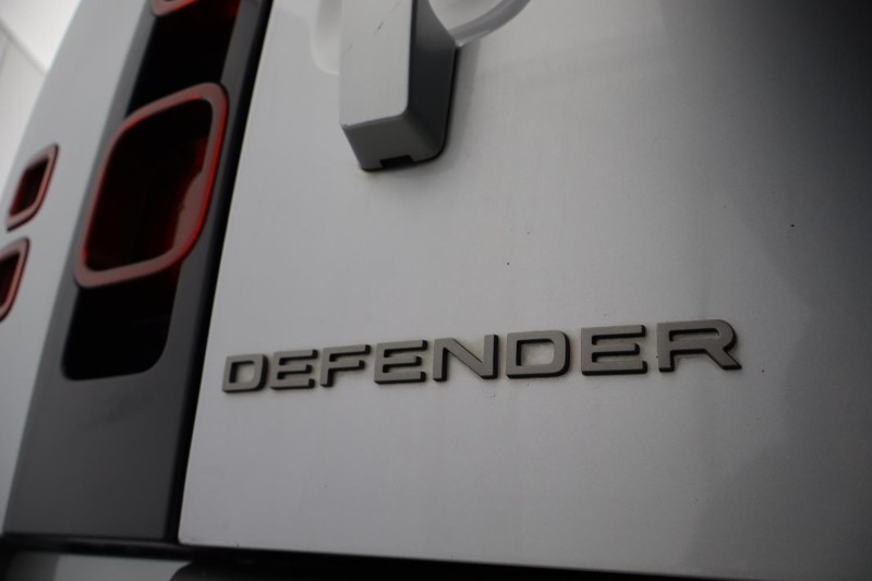 2021 (21) LAND ROVER DEFENDER 3.0 D250 X-Dynamic SE 110 5dr Auto [7 Seat] 5557539