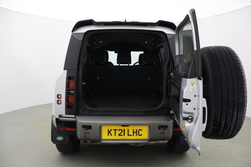 2021 (21) LAND ROVER DEFENDER 3.0 D250 X-Dynamic SE 110 5dr Auto [7 Seat] 5557541