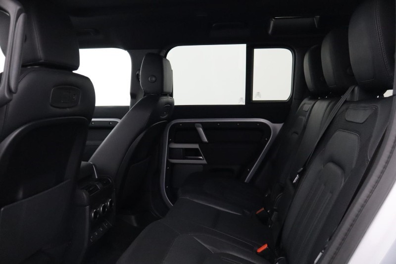 2021 (21) LAND ROVER DEFENDER 3.0 D250 X-Dynamic SE 110 5dr Auto [7 Seat] 5557549