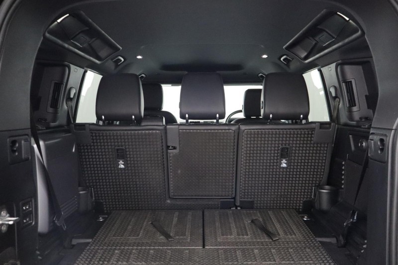 2021 (21) LAND ROVER DEFENDER 3.0 D250 X-Dynamic SE 110 5dr Auto [7 Seat] 5557542