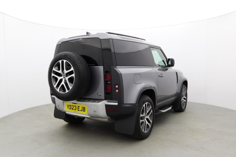 2023 (23) LAND ROVER COMMERCIAL DEFENDER 3.0 D250 Hard Top SE Auto 5578786