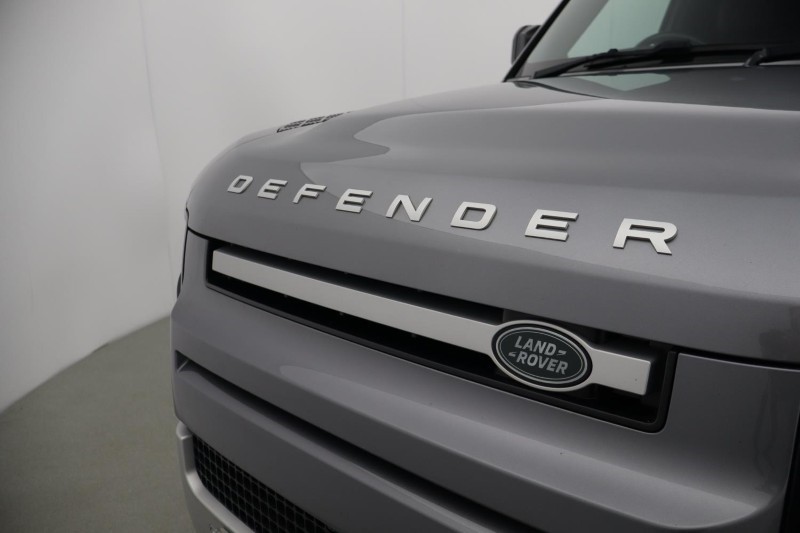 2023 (23) LAND ROVER COMMERCIAL DEFENDER 3.0 D250 Hard Top SE Auto 5578748