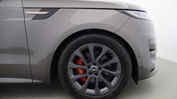 2024 (24) LAND ROVER RANGE ROVER SPORT 3.0 D300 Dynamic SE 5dr Auto 5586143
