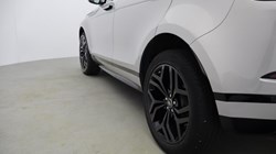 2022 (22) LAND ROVER RANGE ROVER EVOQUE 2.0 D200 Evoque Edition 5dr Auto 5578907