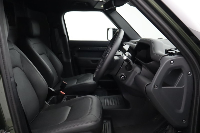 2026 (26) LAND ROVER COMMERCIAL DEFENDER 3.0 D350 Hard Top X-Dynamic HSE Auto 5587771
