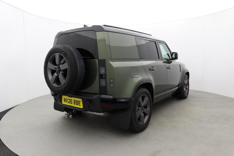 2026 (26) LAND ROVER COMMERCIAL DEFENDER 3.0 D350 Hard Top X-Dynamic HSE Auto 5714105