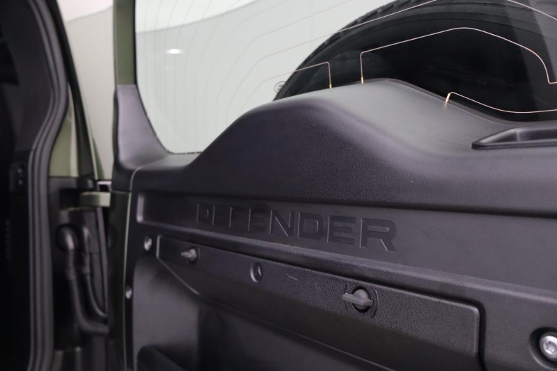 2026 (26) LAND ROVER COMMERCIAL DEFENDER 3.0 D350 Hard Top X-Dynamic HSE Auto 5587744