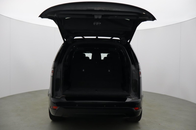 2023 (23) LAND ROVER DISCOVERY 3.0 D300 R-Dynamic SE 5dr Auto 5625892