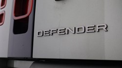 2021 (71) LAND ROVER DEFENDER 3.0 D250 X-Dynamic SE 110 5dr Auto 5561453