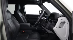 2021 (71) LAND ROVER DEFENDER 3.0 D250 X-Dynamic SE 110 5dr Auto 5561488