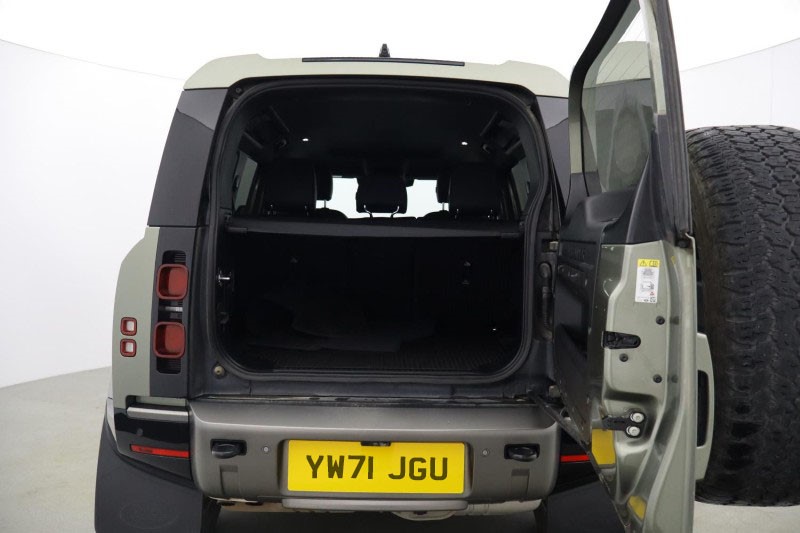 2021 (71) LAND ROVER DEFENDER 3.0 D250 X-Dynamic SE 110 5dr Auto 5577263