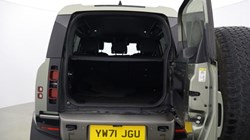 2021 (71) LAND ROVER DEFENDER 3.0 D250 X-Dynamic SE 110 5dr Auto 5577263