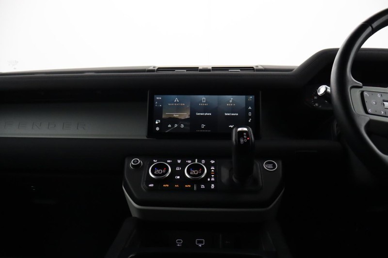 2021 (71) LAND ROVER DEFENDER 3.0 D250 X-Dynamic SE 110 5dr Auto 5561481