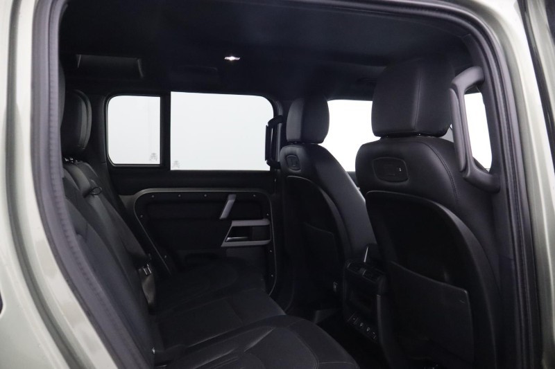 2021 (71) LAND ROVER DEFENDER 3.0 D250 X-Dynamic SE 110 5dr Auto 5561467