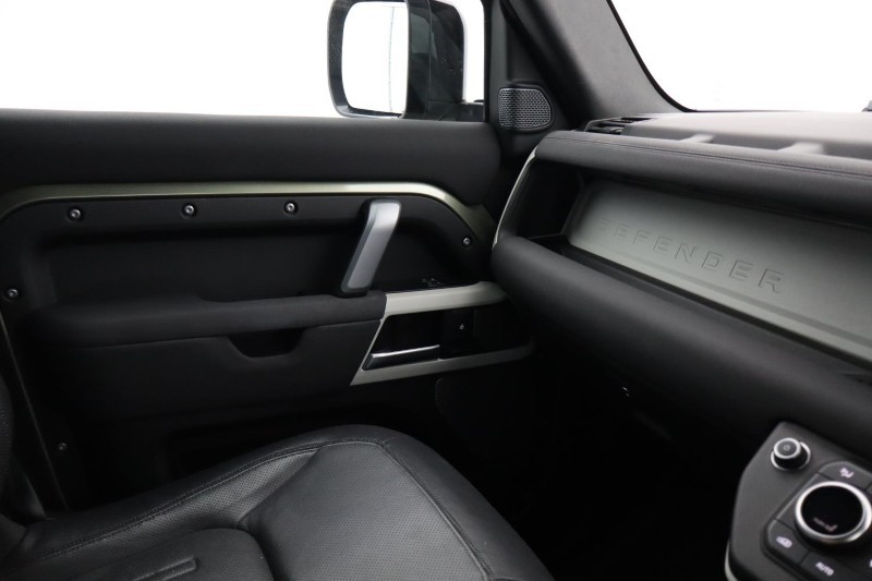 2021 (71) LAND ROVER DEFENDER 3.0 D250 X-Dynamic SE 110 5dr Auto 5561507
