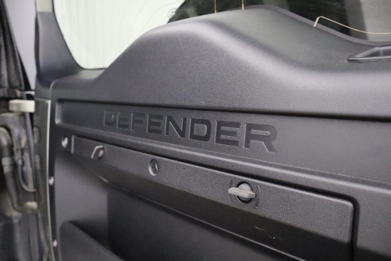 2021 (71) LAND ROVER DEFENDER 3.0 D250 X-Dynamic SE 110 5dr Auto 5561456