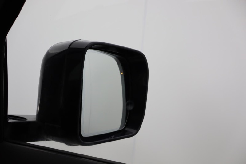 2021 (71) LAND ROVER DEFENDER 3.0 D250 X-Dynamic SE 110 5dr Auto 5561492