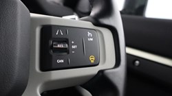 2021 (71) LAND ROVER DEFENDER 3.0 D250 X-Dynamic SE 110 5dr Auto 5561490