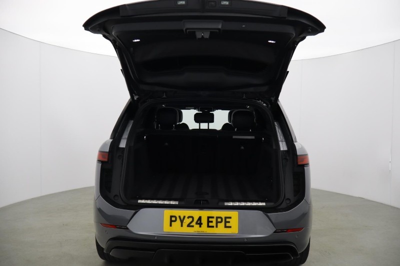 2024 (24) LAND ROVER RANGE ROVER SPORT 3.0 D300 Dynamic SE 5dr Auto 5586426