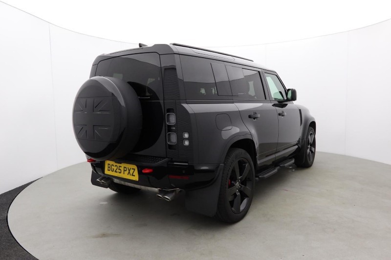 2025 (25) LAND ROVER DEFENDER 5.0 P425 X 110 5dr Auto 5562843