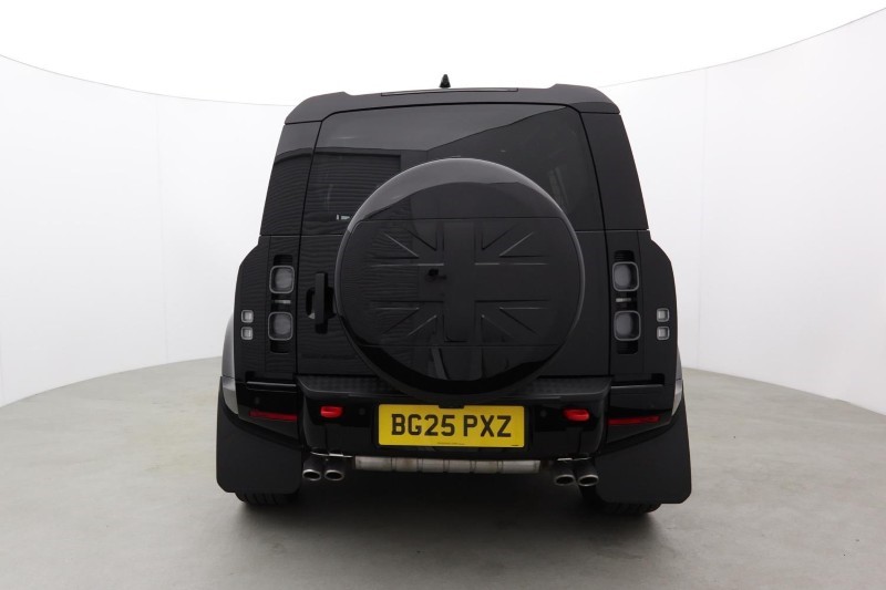 2025 (25) LAND ROVER DEFENDER 5.0 P425 X 110 5dr Auto 5562840
