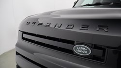 2025 (25) LAND ROVER DEFENDER 5.0 P425 X 110 5dr Auto 5562917