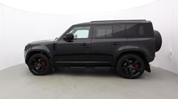2025 (25) LAND ROVER DEFENDER 5.0 P425 X 110 5dr Auto 5562842